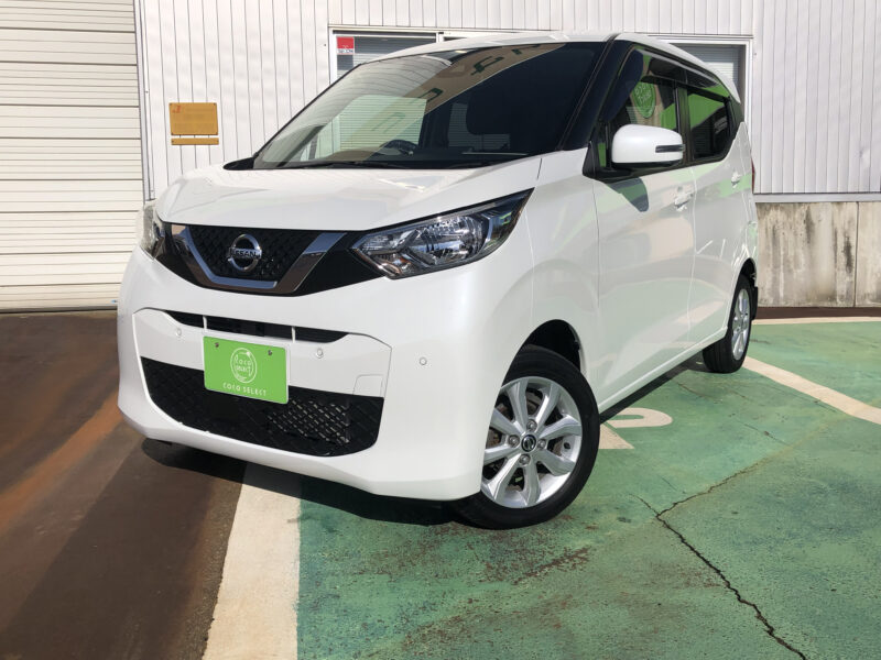 ニッサン　デイズ　X 4WD