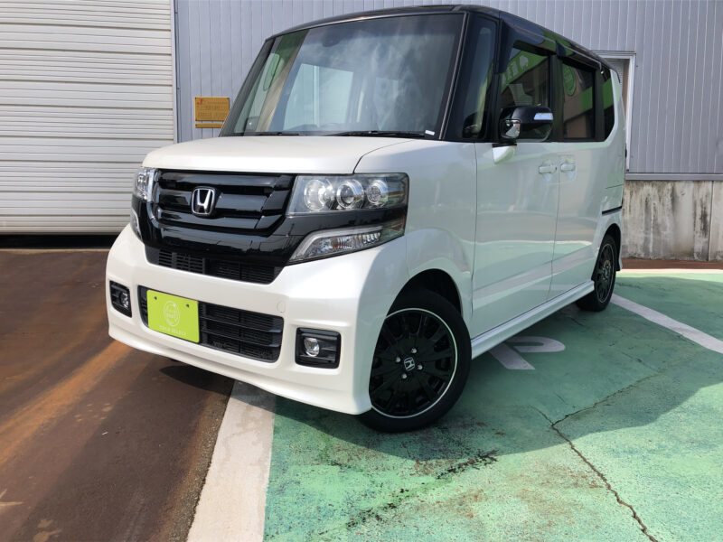 ホンダ　N BOX　カスタムG ターボLパッケージ 2トーンカラースタイル