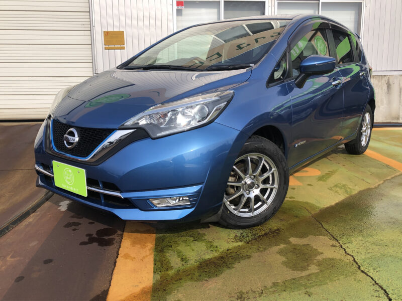 ニッサン　ノート　e-POWER X