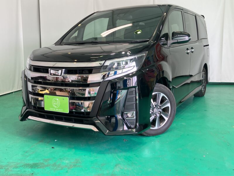 トヨタ　ノア　Si W×B 8人