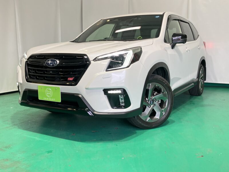 スバル　フォレスター　STIスポーツ　４ＷＤ