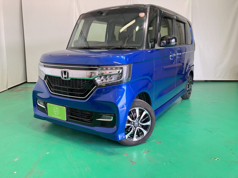 ホンダ　N BOX　カスタムG EXホンダセンシング　４ＷＤ